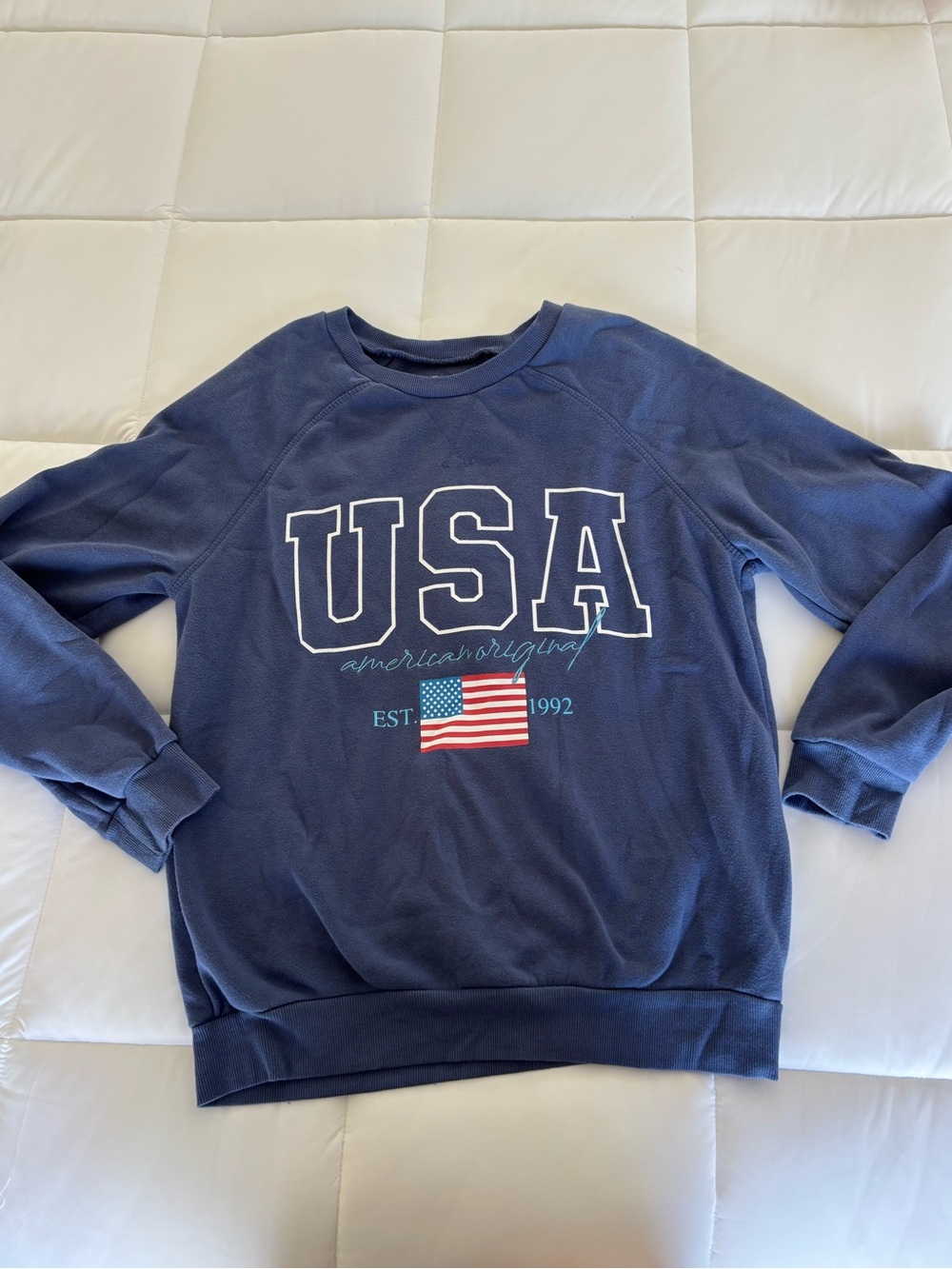 Zoe + Liv Navy Crewneck Sweatshirt with USA Graphic print and embroider